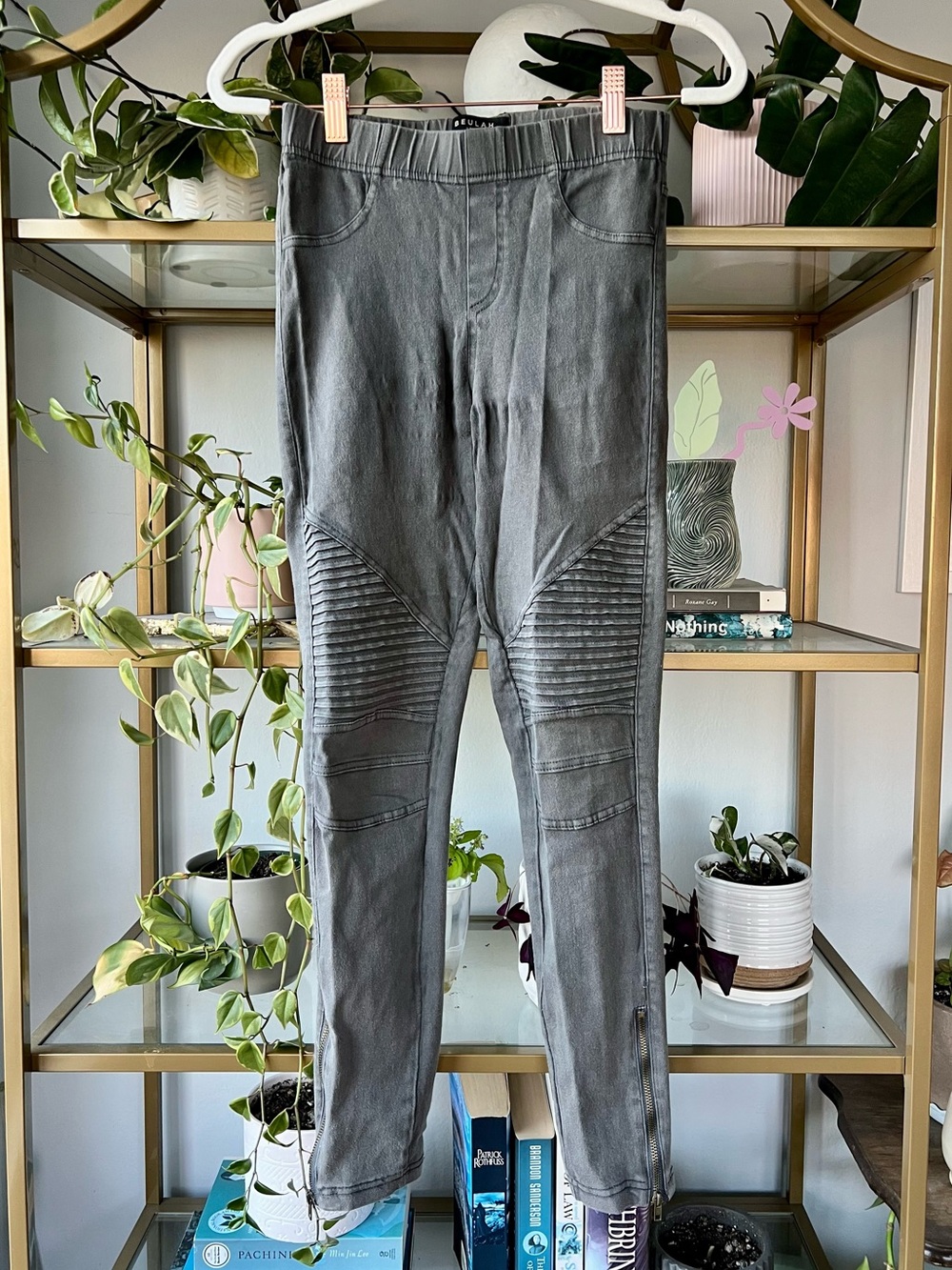 Vici Gray Moto Jeggings Pull On Stretch Pants Ankle Zip in Size S